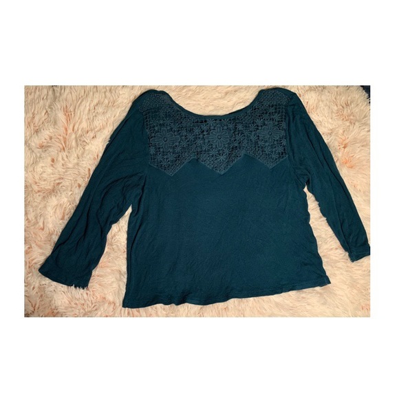 turquoise lace detail crop long-sleeve - Picture 1 of 4